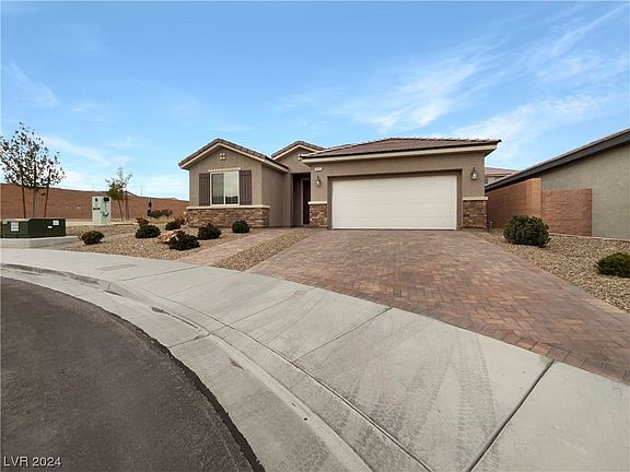 3rd image of 10432 Mont Pourri Ct