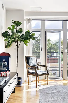 Sold by Compass | media 5