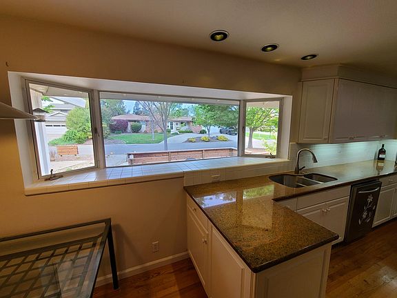 5th image of 1220 El Toro Way