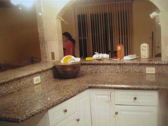 4th image of 8556 Trionfo Ave