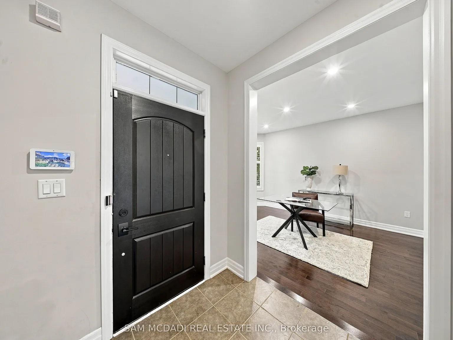 4 bed, $5,750 — Photo 2