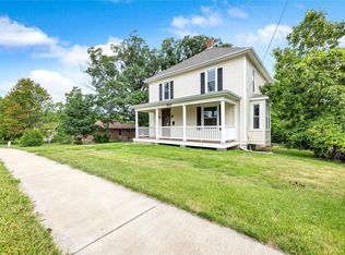 507 E Oak St, Warrenton, MO 63383