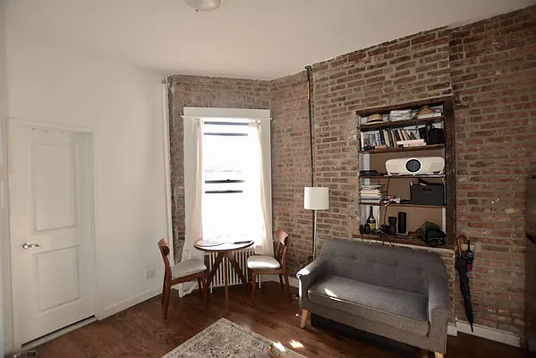 Rented by Owner | media 11