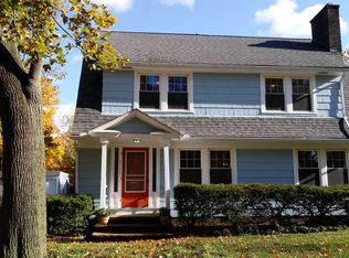 3133 Chadbourne Rd, Shaker Heights, OH 44120