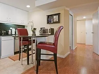 Rented by R New York