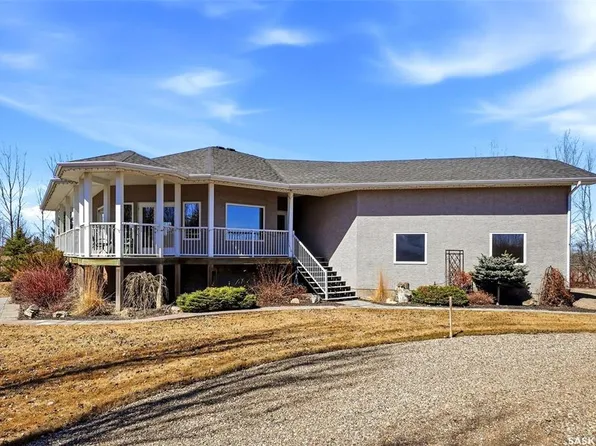 24 Bardel CRESCENT, Pilot Butte, SK S0G 3Z0