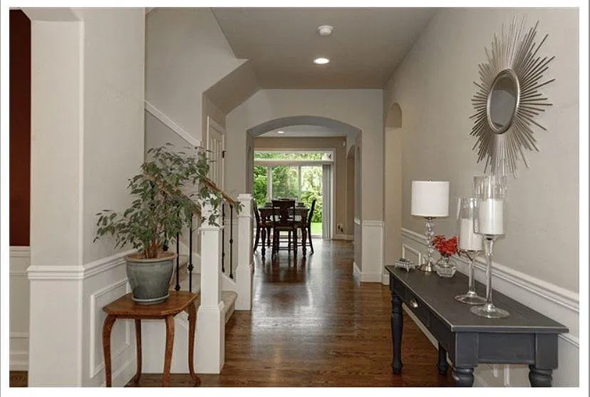 5 bed, 3550 sqft, $5,395 — Photo 4