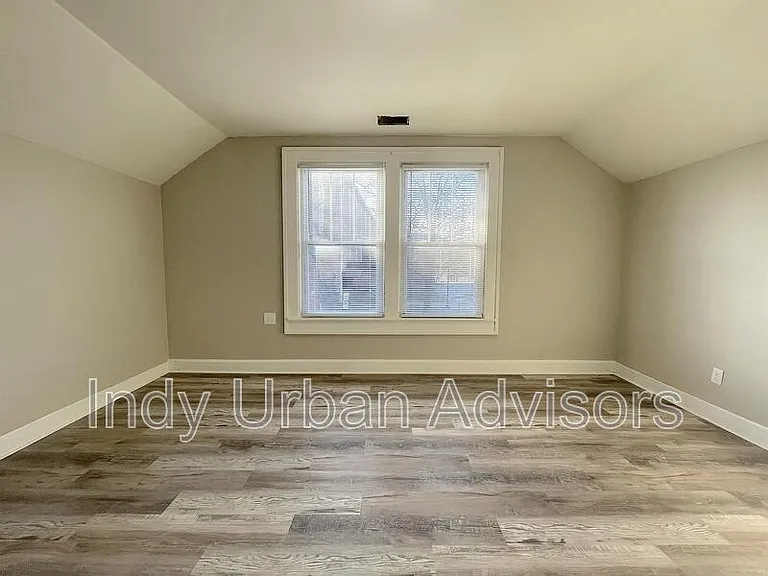 101 S Bancroft St #101.5 — Photo 9