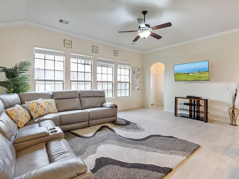 16911 Savannah Park Dr — Photo 6