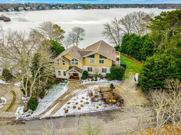 365 Lakeside Drive W, Centerville, MA 02632