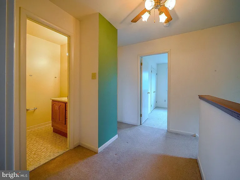 1001 Winfield Ct — Photo 36