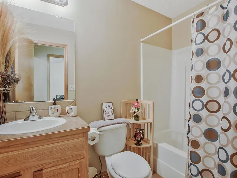 2314 N Shefford Cir — Photo 18