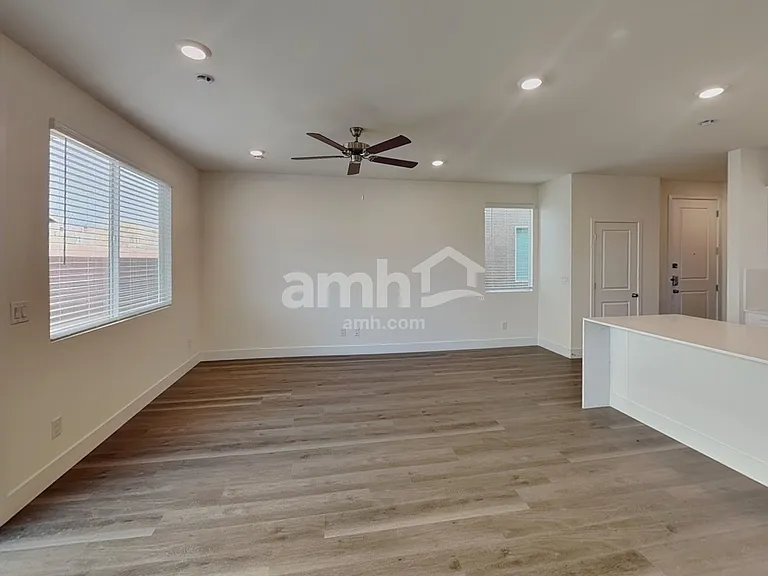 7796 Roaring Fork Ct — Photo 4