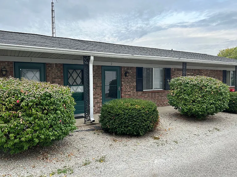 321-2 E Mechanic St — Photo 1