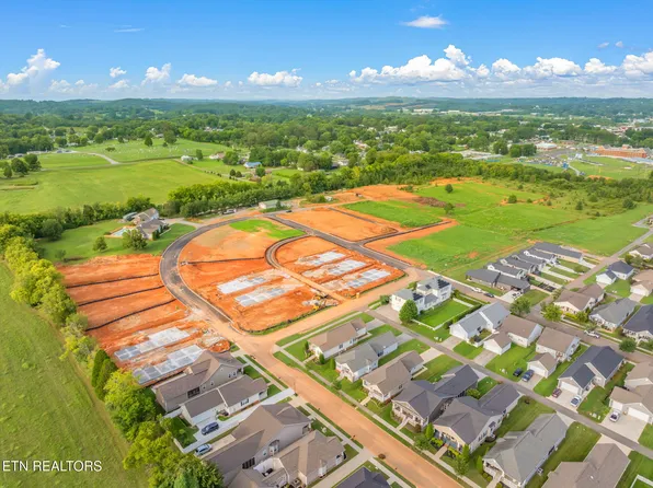 914 Stratford Ave, Sweetwater, TN 37874