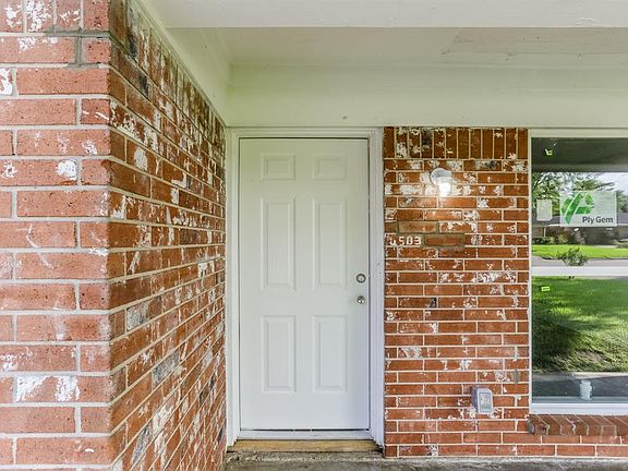 3rd image of 4503 Bungalow Ln