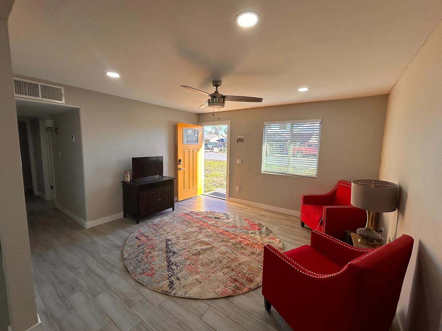 3936 W Nancy Ln - Room 2 — Photo 4