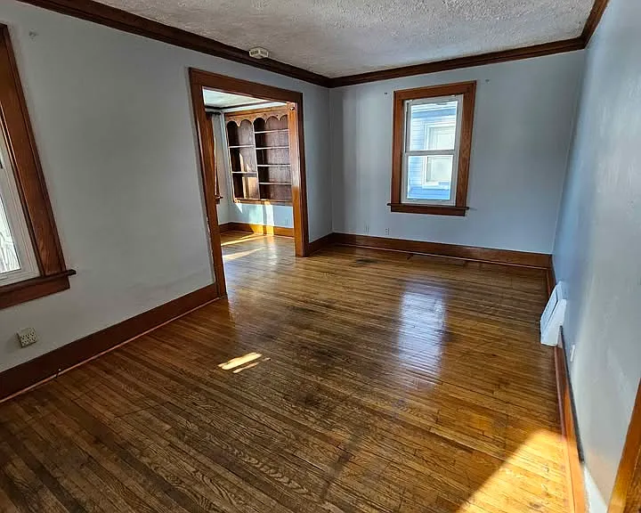 1916 N Ashley Ct — Photo 6