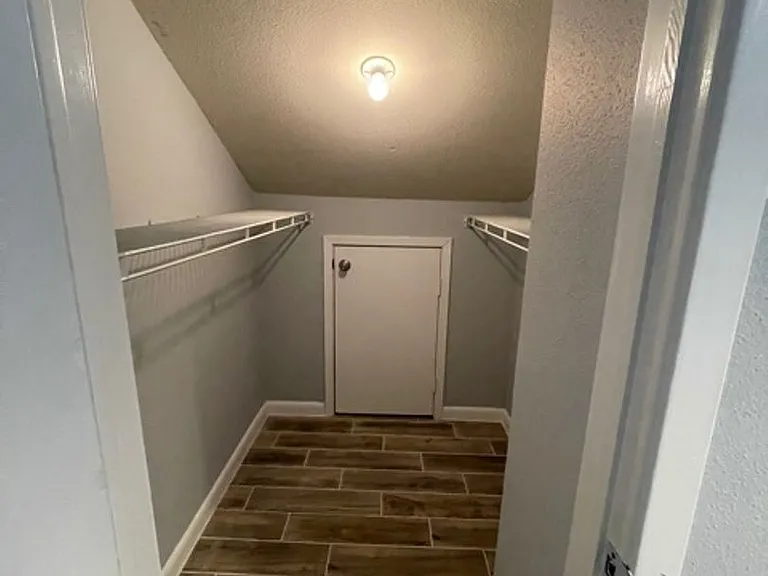 1840 Burton Dr #117 — Photo 10