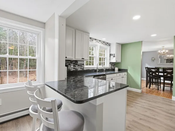 4 Cedar Lane, Bow, NH 03304