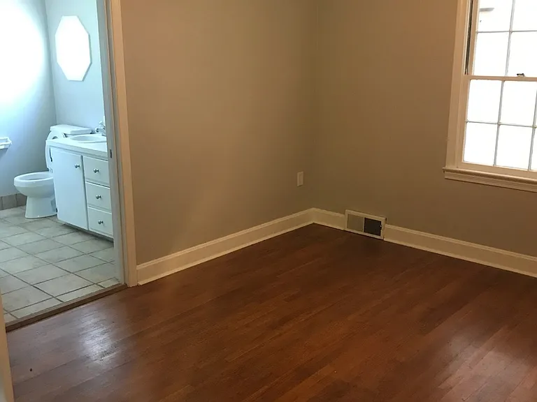 238 S Cliffdale Dr — Photo 6