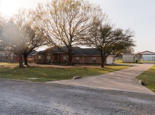 111 Fox Trl, Red Oak, TX 75154