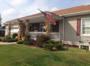 1082 Roberts Ridge Rd, Moundsville, WV 26041