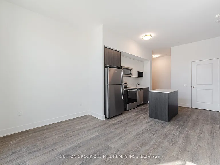 204 Burnhamthorpe Rd E #104 — Photo 23