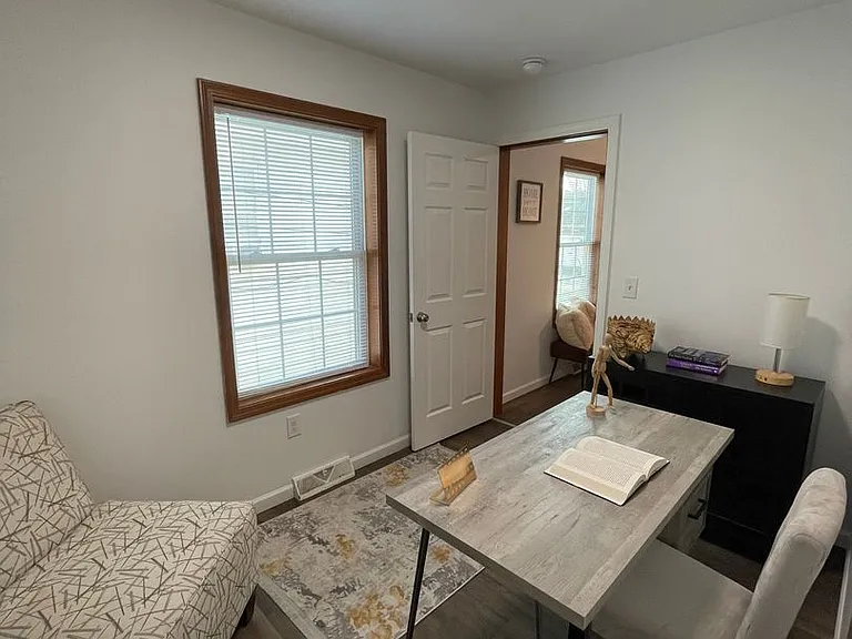128 Ash St — Photo 12