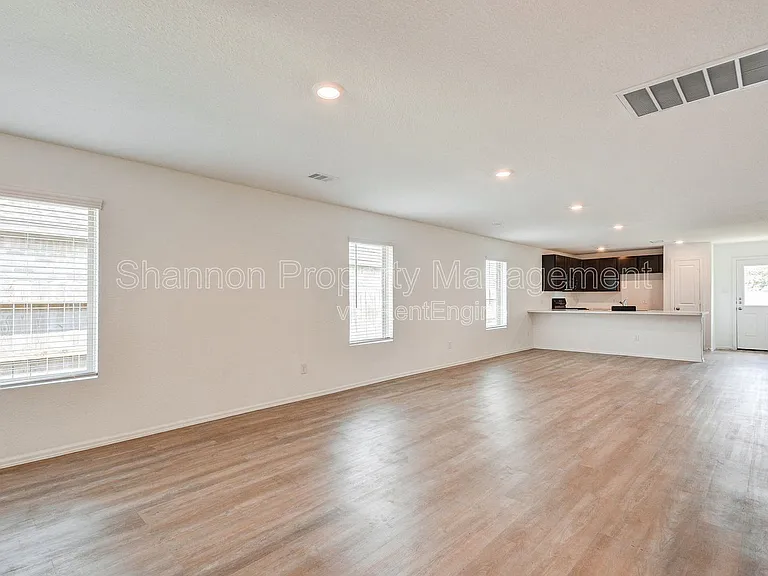 26735 Wilderye Cove Ln — Photo 5