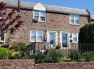 977 Fairfax Rd, Drexel Hill, PA 19026