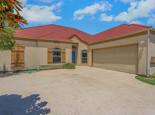 3010 Harbor Dr, Rockwall, TX 75087