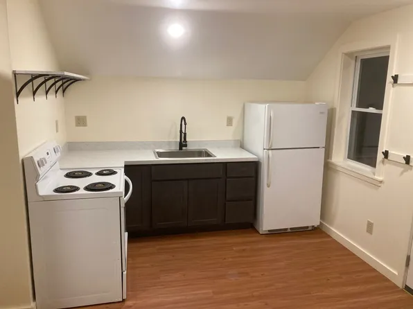 18 Garfield Ave, Barre, VT 05641