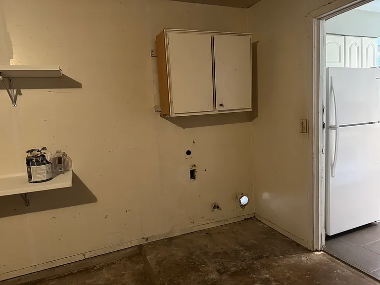 5201 Suburban Dr — Photo 18
