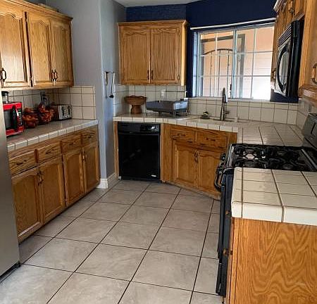 3rd image of 2644 E Delta Ave
