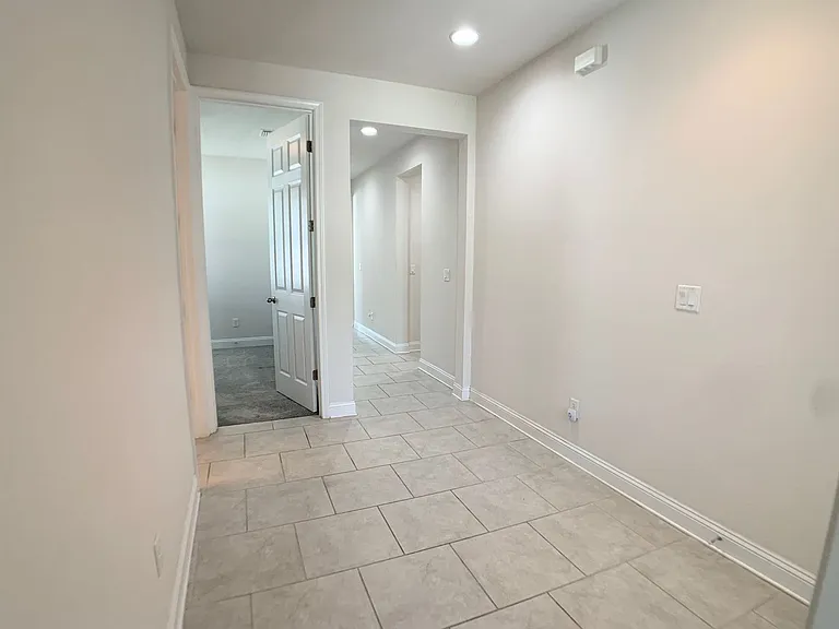 1499 Tropical Pine Cv — Photo 8