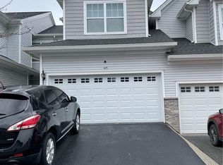 145 Meadow View Dr, Middletown, NY 10940