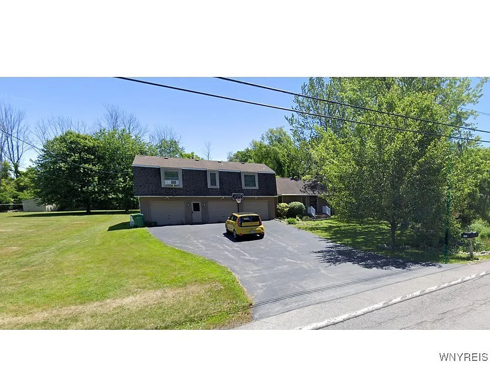 5363 Thompson Rd photo 1