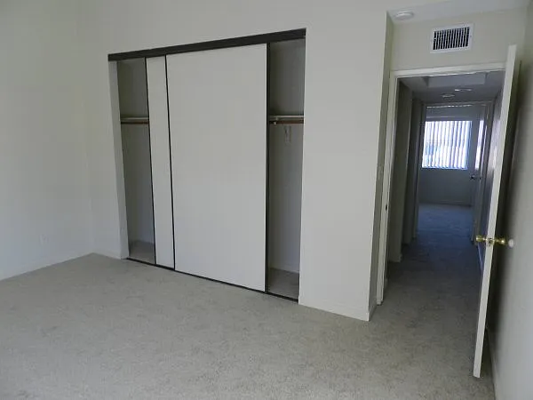 1158 Rosedale Ave #4 — Photo 9