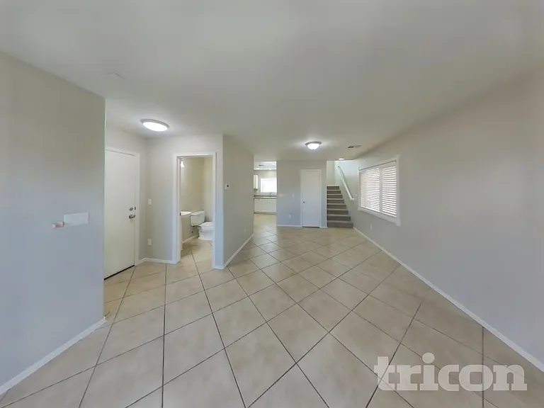 5292 Tipper Ave — Photo 2
