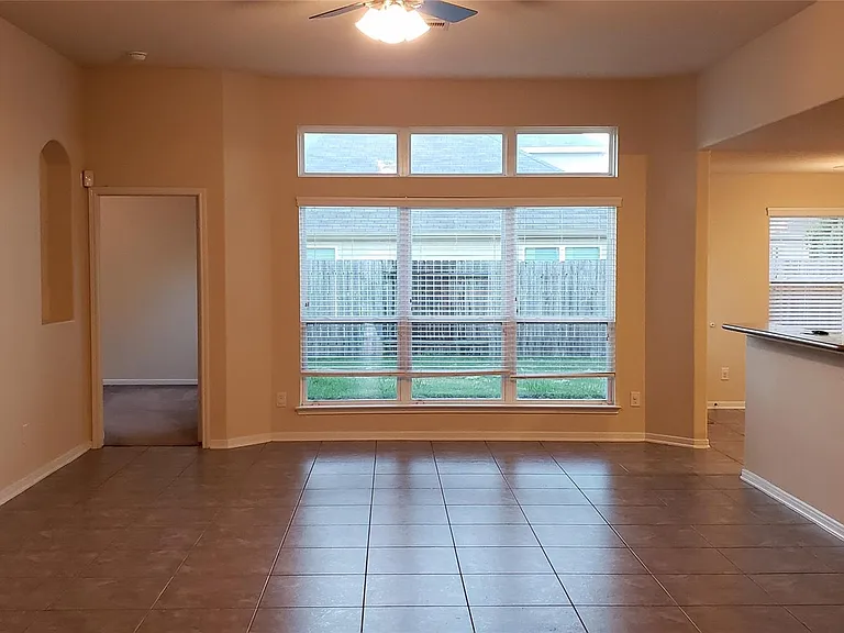 9923 Yearling Pl — Photo 7