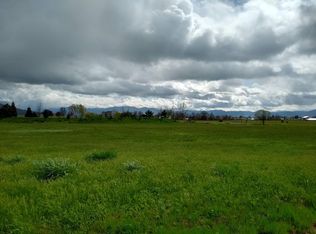 3614 Corey Rd, Medford, OR 97502