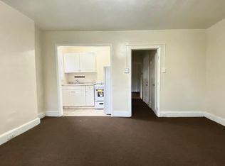 408 N 32nd St #3, Philadelphia, PA 19104