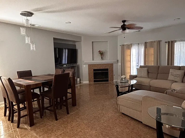 83225 Greenbrier Dr — Photo 3