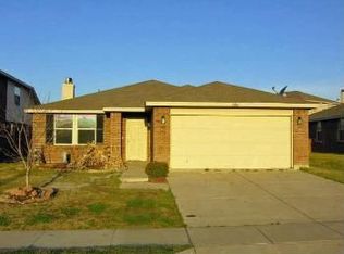 5221 Blue Quartz Rd, Fort Worth, TX 76179