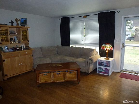 4th image of 4711 23rd Ave SE