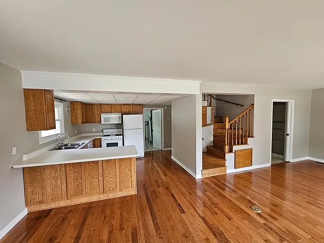 103 N Greenfield Ave — Photo 8