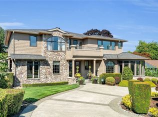 9888 NE 12th St, Bellevue, WA 98004