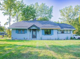 5892 Gratiot Ave, Saint Clair, MI 48079