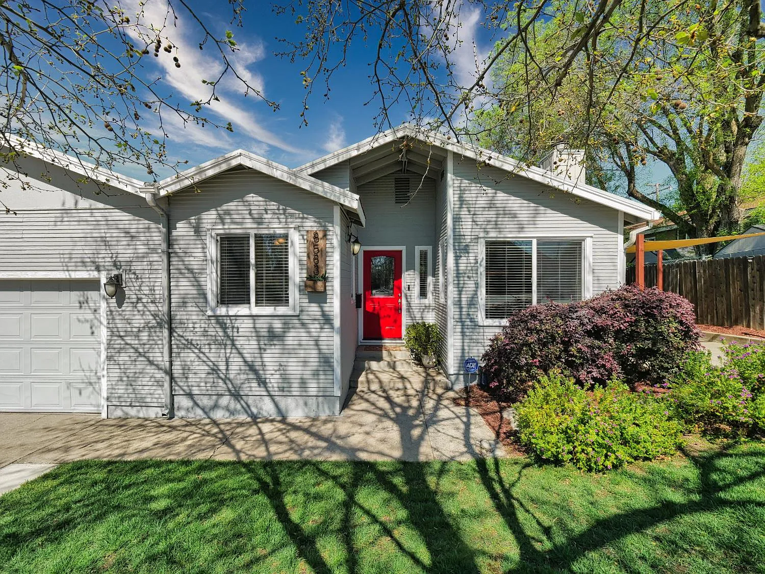 8583 Central Ave photo 1